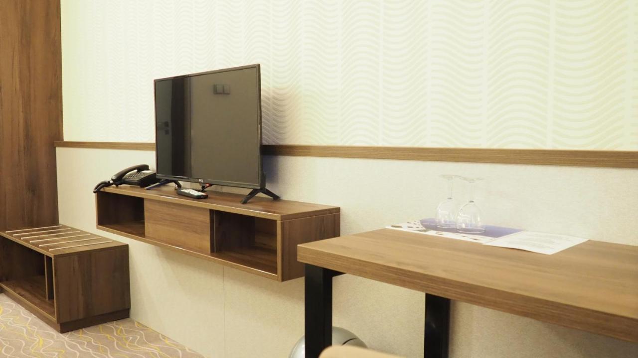 Hotel Tennis Club Простеёв Экстерьер фото