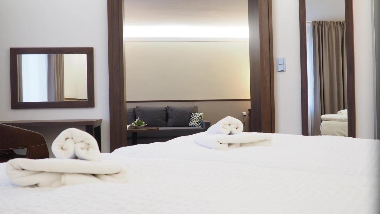 Hotel Tennis Club Простеёв Экстерьер фото