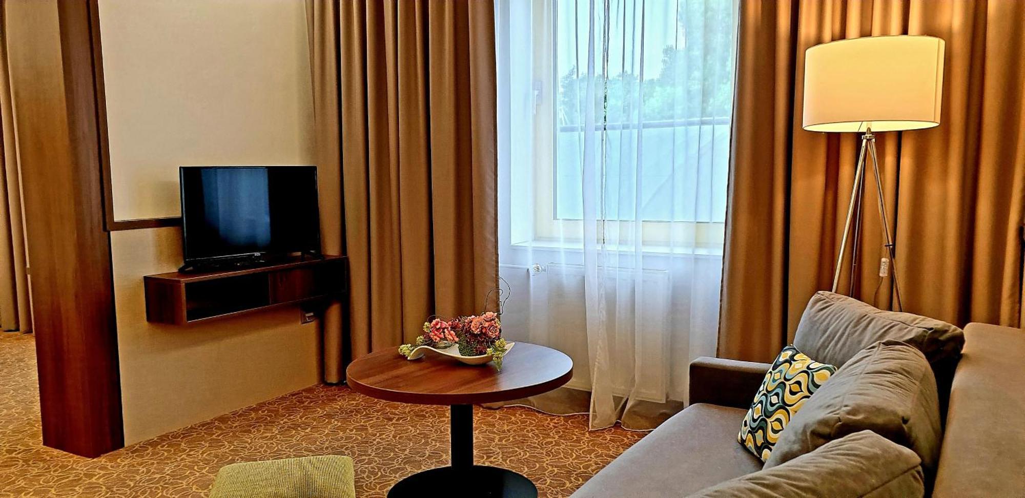 Hotel Tennis Club Простеёв Экстерьер фото
